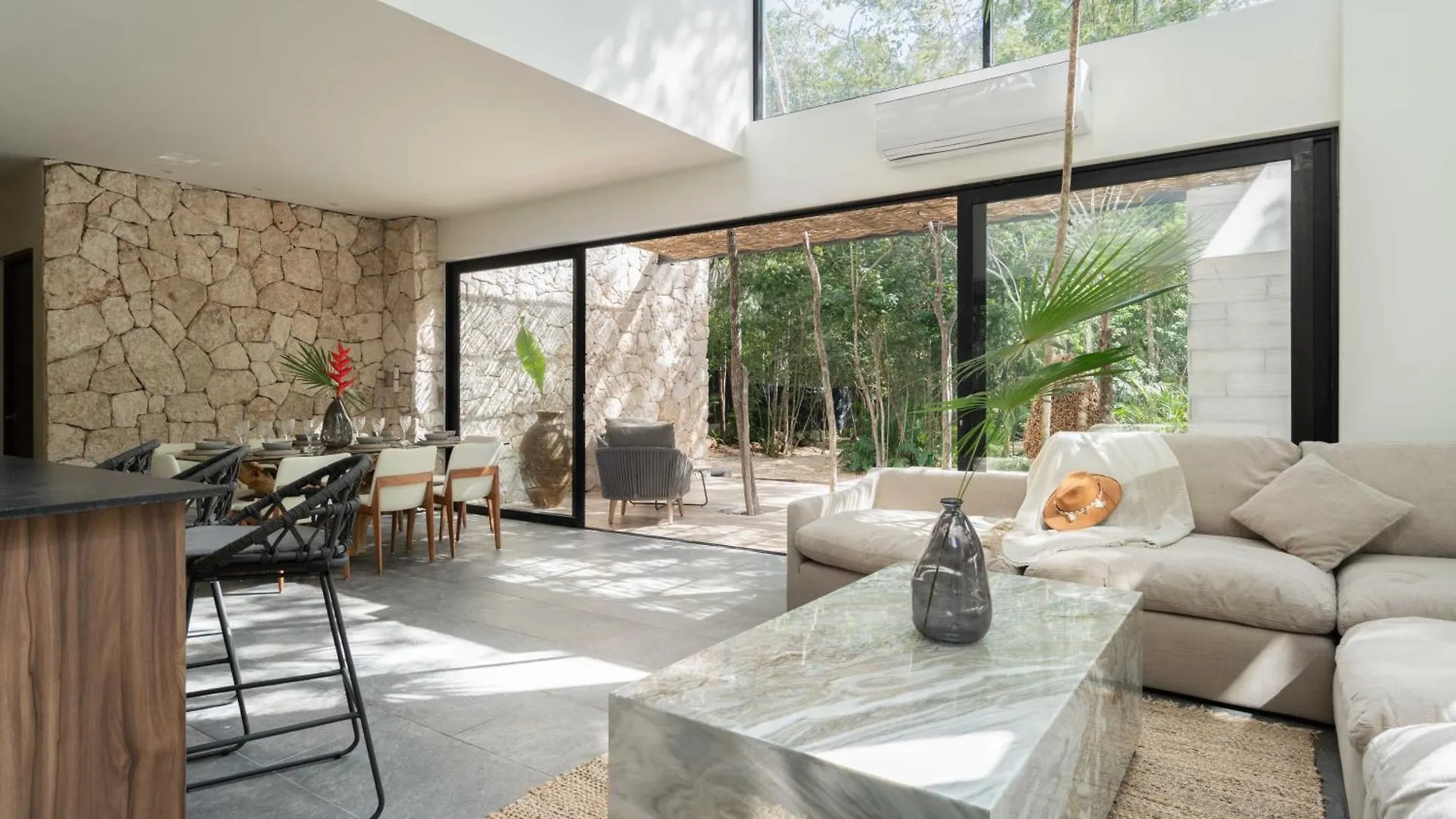 Twelve O'Clock - Luxury Villas Tulum 0*,  Mexiko